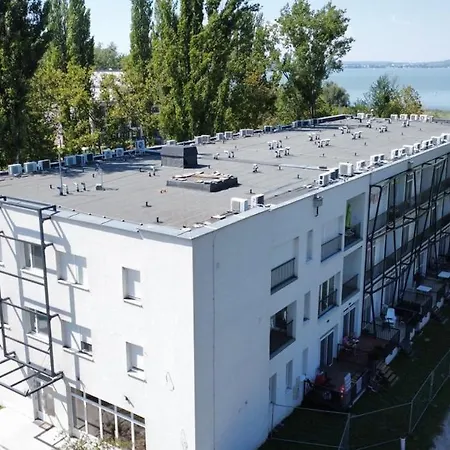 Gyoengybagoly Appartement Balatonberény